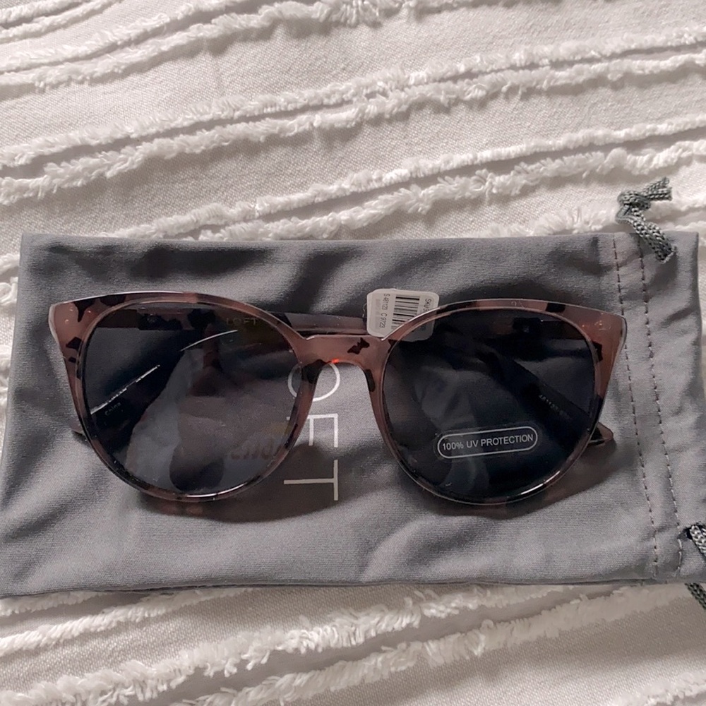 NWT tortoise shell sunglasses